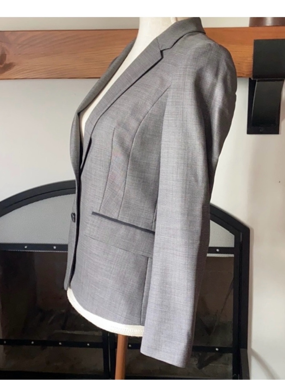 BOSS Hugo Boss Women's Gray Two-Button Tailored Blazer Size 6 - Picture 6 of 12